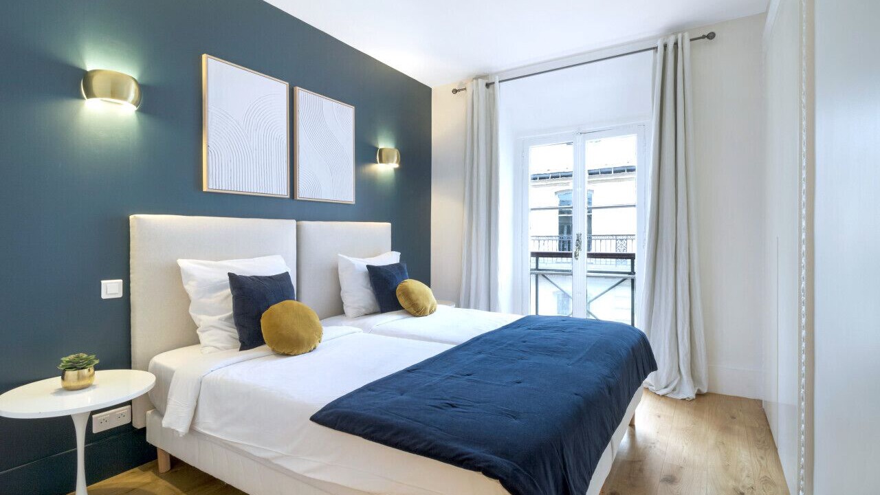Photo of Bedroom in 8th Arrondissement