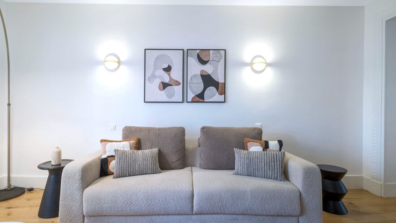Photo of Livingroom in 8th Arrondissement