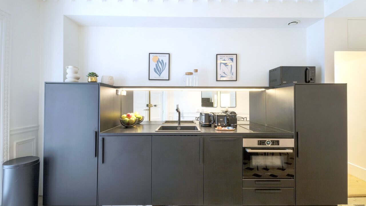 Photo of Kitchen in 8th Arrondissement
