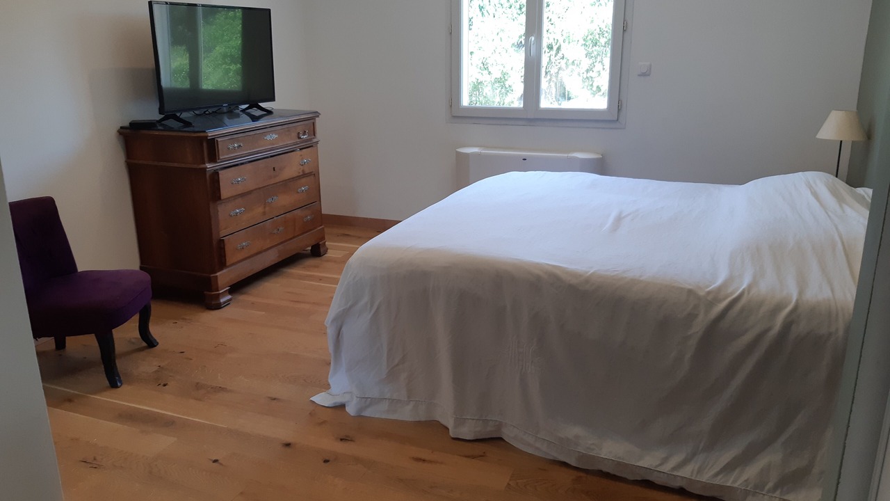 Photo of Bedroom in Bagnols-sur-Ceze