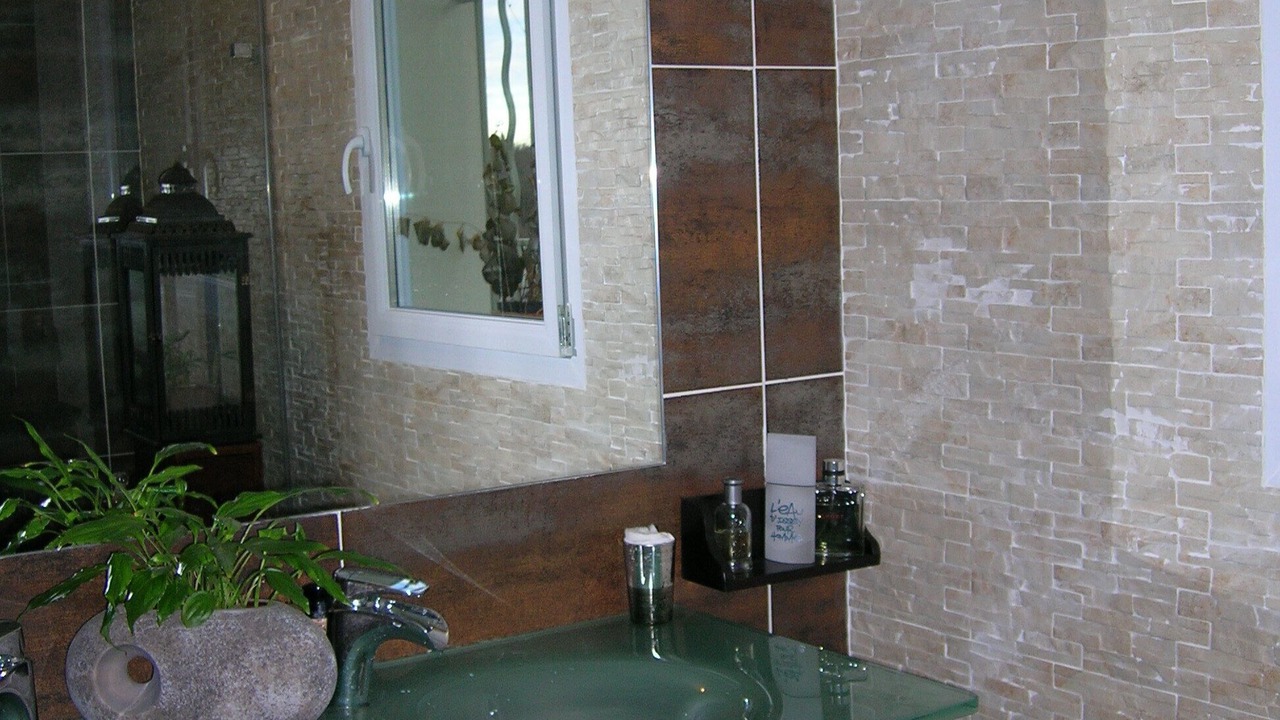 Photo of Bathroom in Lagarde