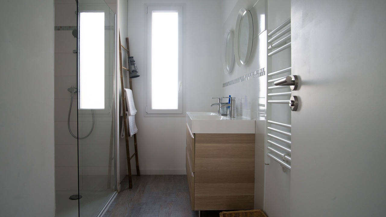 Photo of Bathroom in Le Grau-Du-Roi