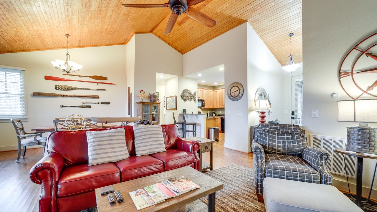 Photo of Livingroom in Bear Lake Reserve