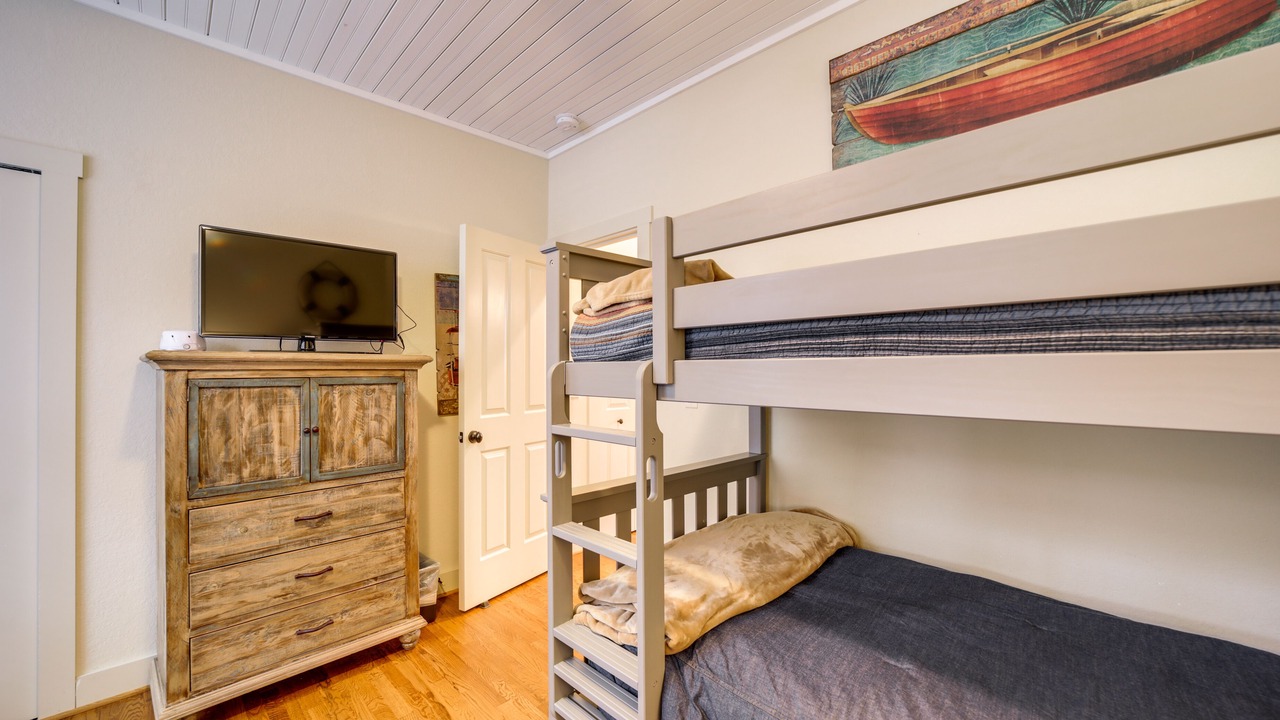 Photo of Bedroom in Bear Lake Reserve
