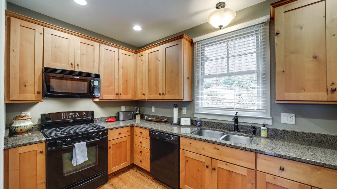 Photo of Kitchen in Bear Lake Reserve
