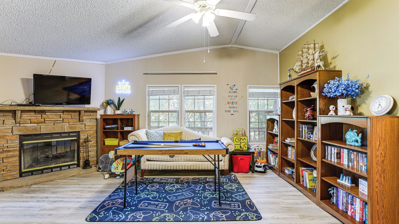 Photo of Bedroom in Oakhurst