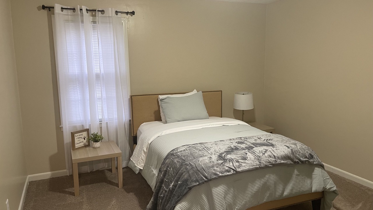 Photo of Bedroom in Stone Mountain