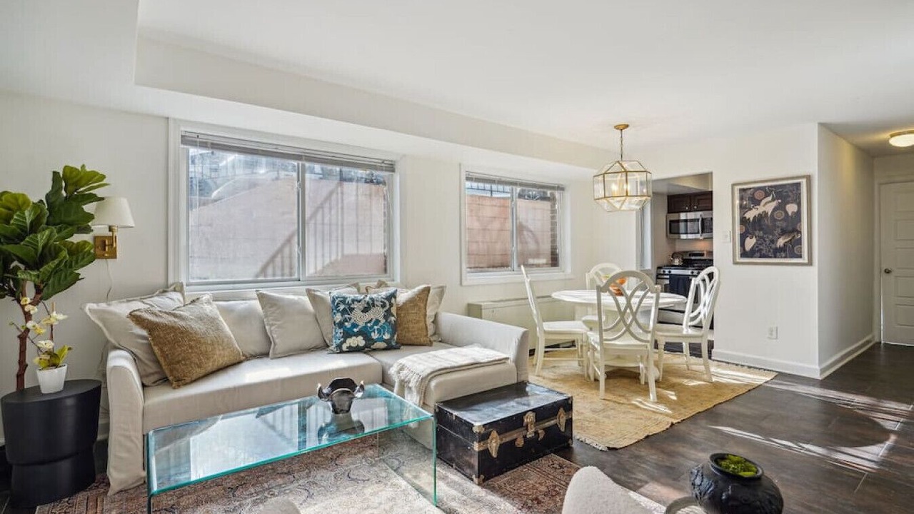 Photo of Livingroom in Aurora Highlands