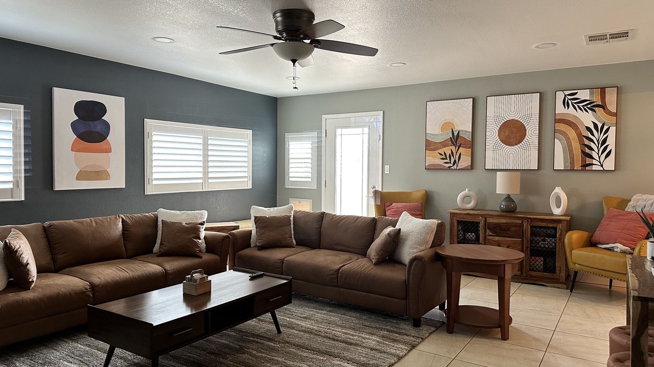 Photo of Livingroom in Ridgecrest