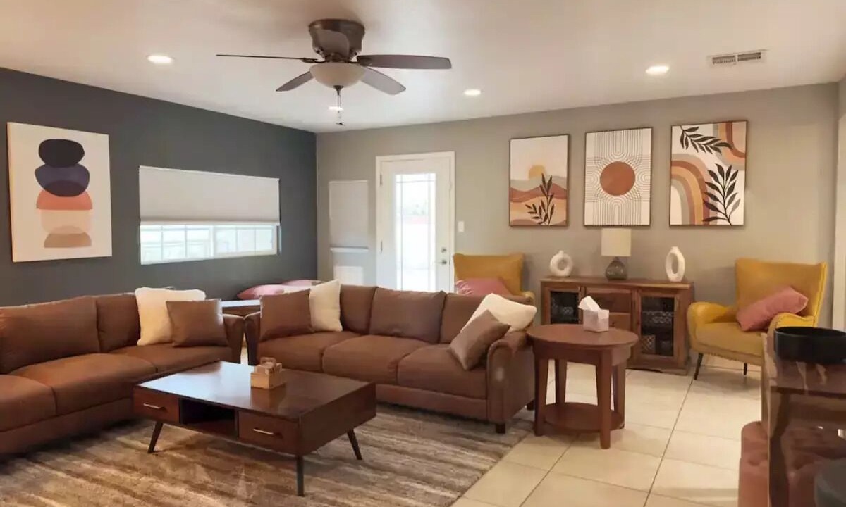 Photo of Livingroom in Ridgecrest