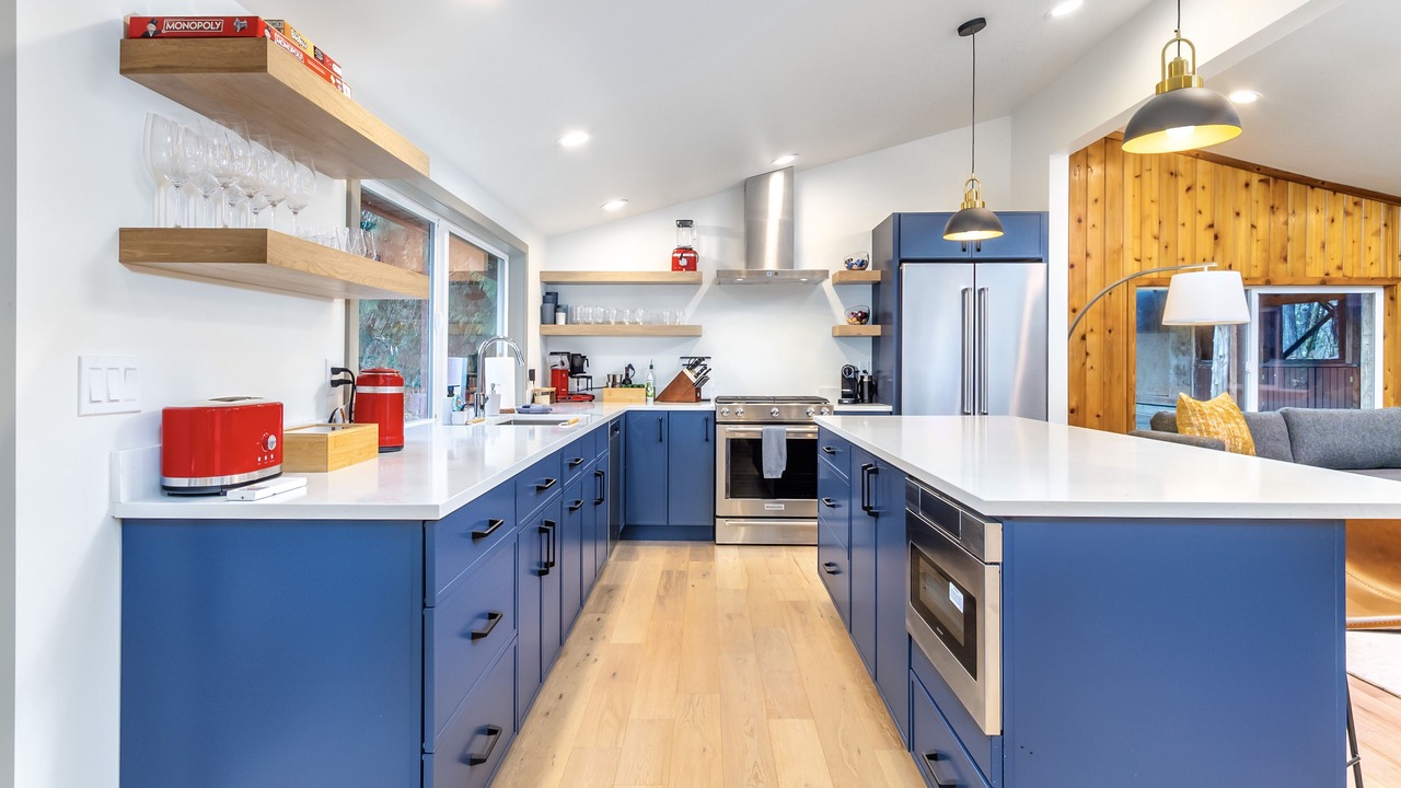 Photo of Others in Randle