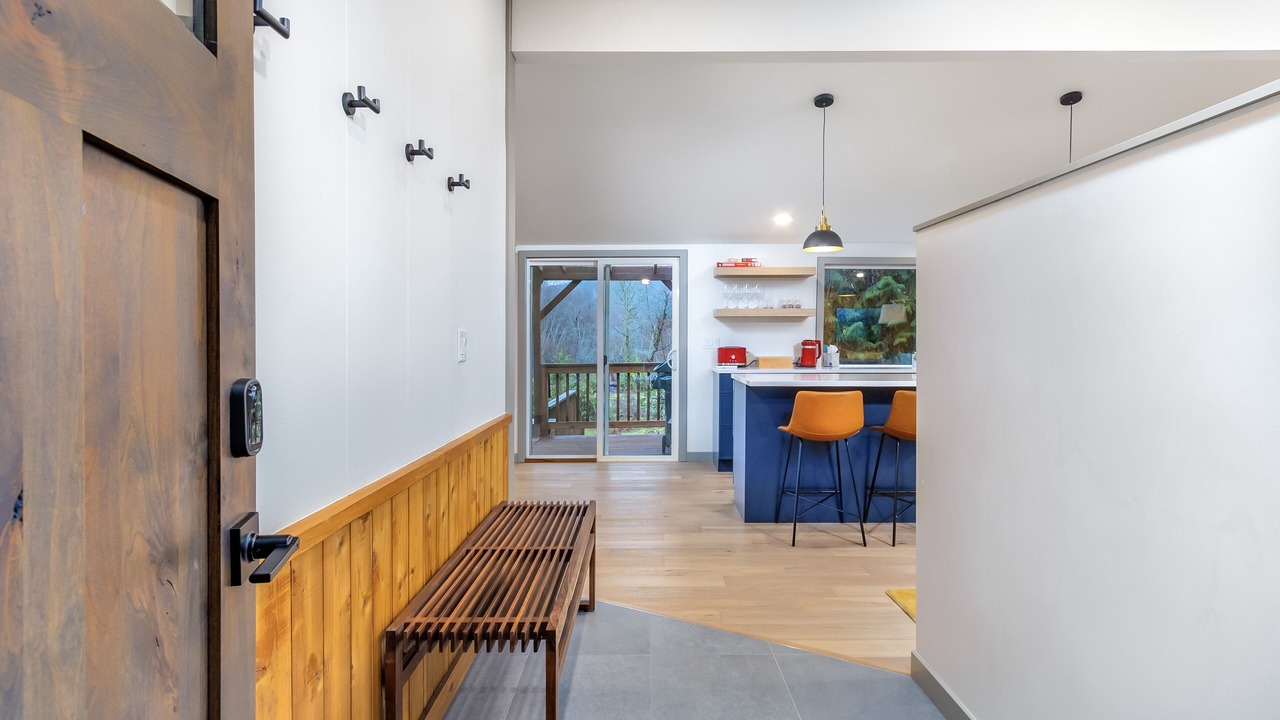 Photo of Others in Randle