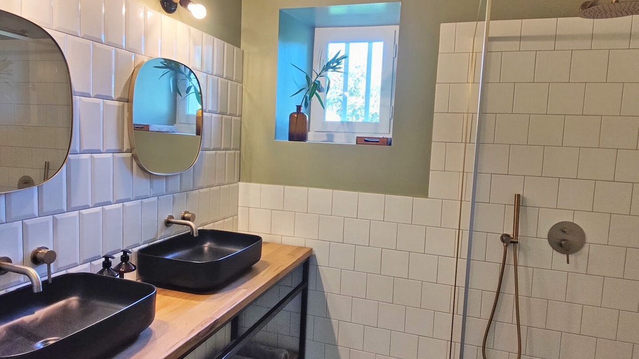 Photo of Bathroom in Montcuq