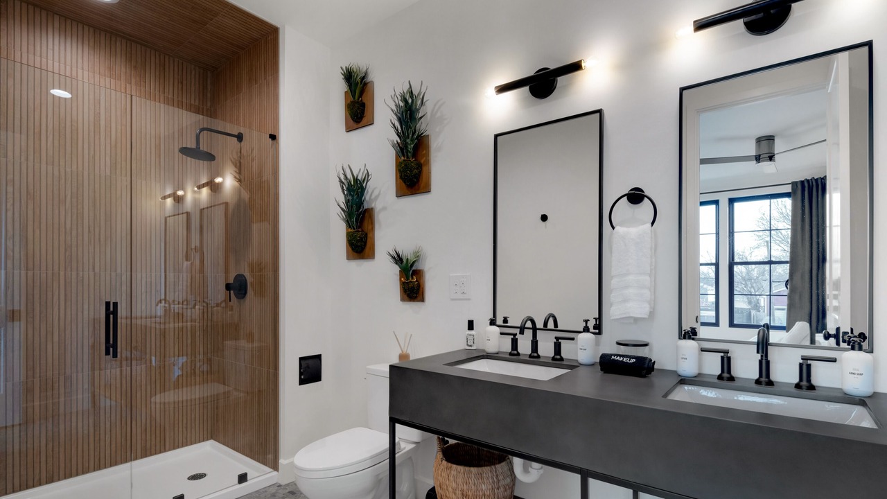 Photo of Bathroom in Downtown Louisville