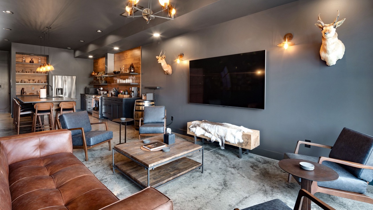Photo of Livingroom in Downtown Louisville