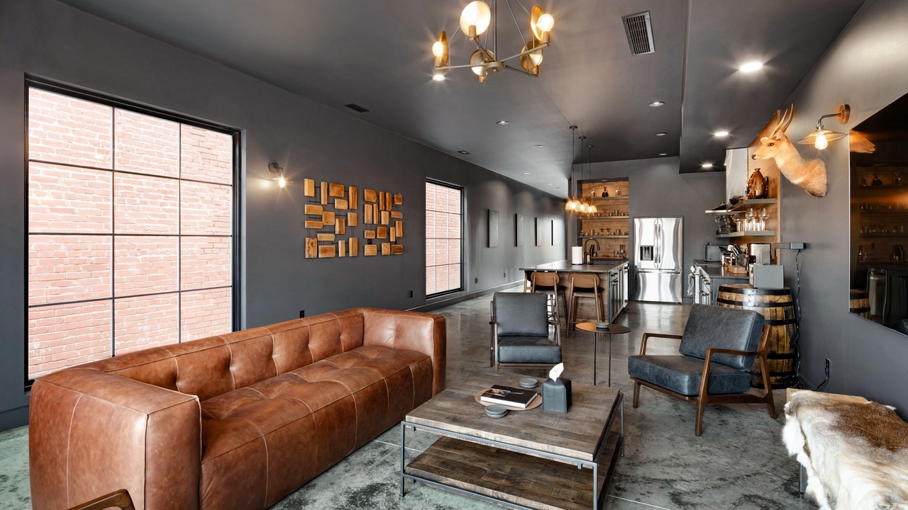 Photo of Livingroom in Downtown Louisville