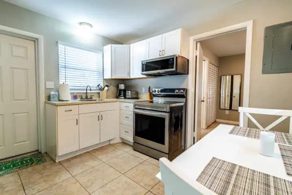 Photo of Kitchen in East Central Boulevard