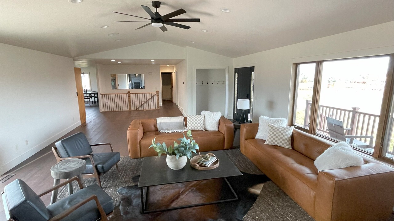 Photo of Livingroom in Sheridan