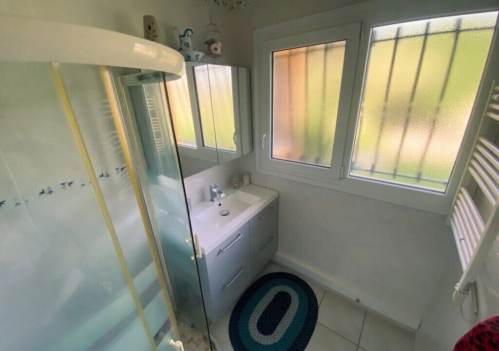 Photo of Bathroom in Saint-Julien-en-Born