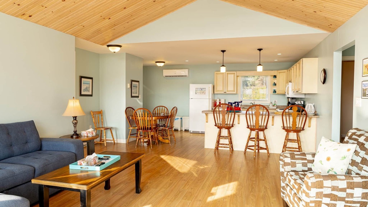 Photo of Livingroom in Bayview