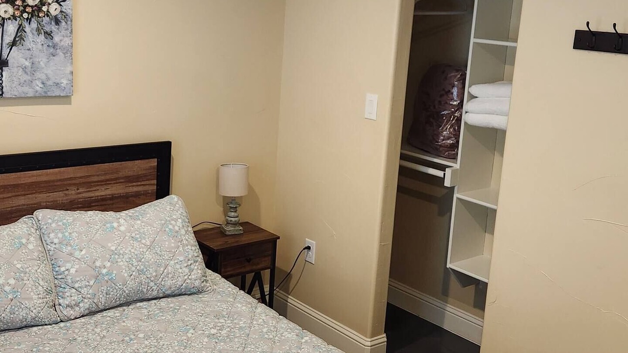 Photo of Bedroom in Lake Worth