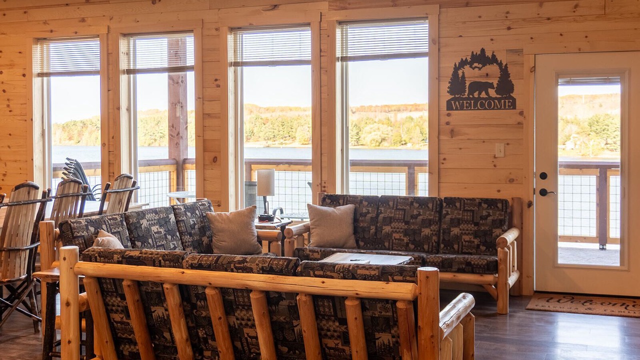 Photo of Livingroom in Houghton