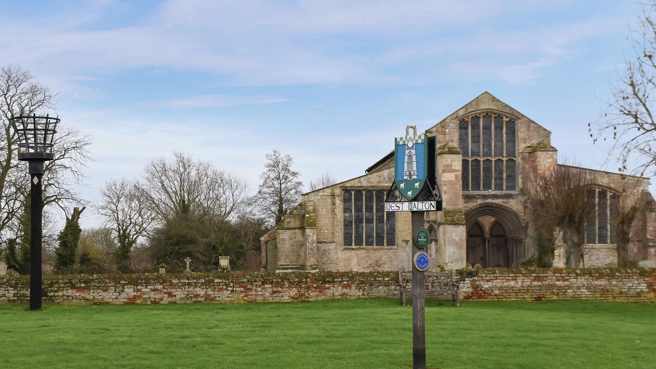 Photo of Others in Tilney Fen End