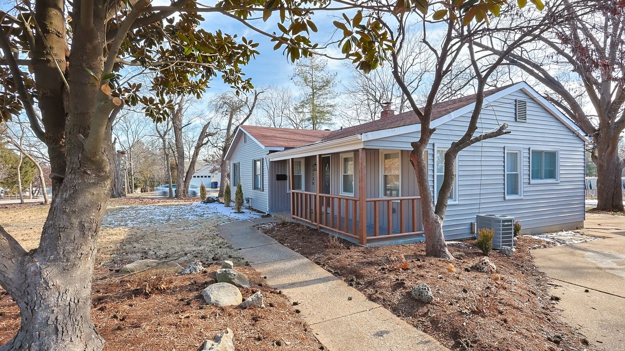 Photo of Outdoor in Airport Township