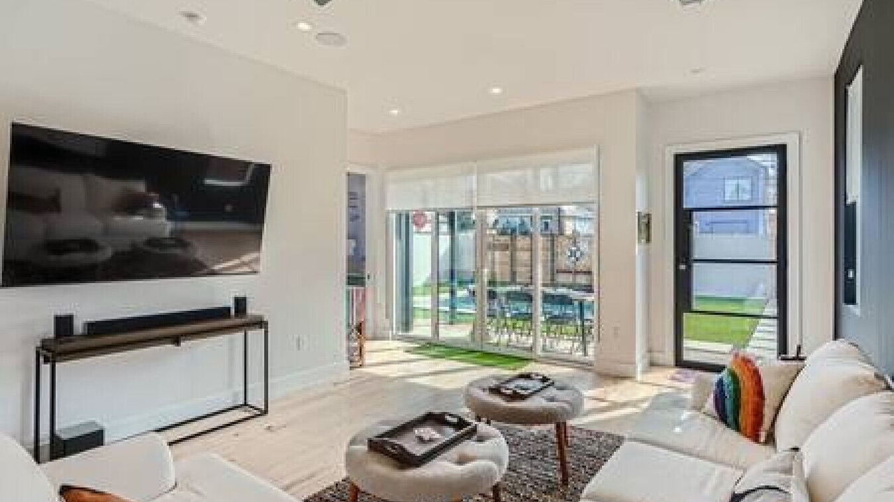 Photo of Livingroom in Chestnut