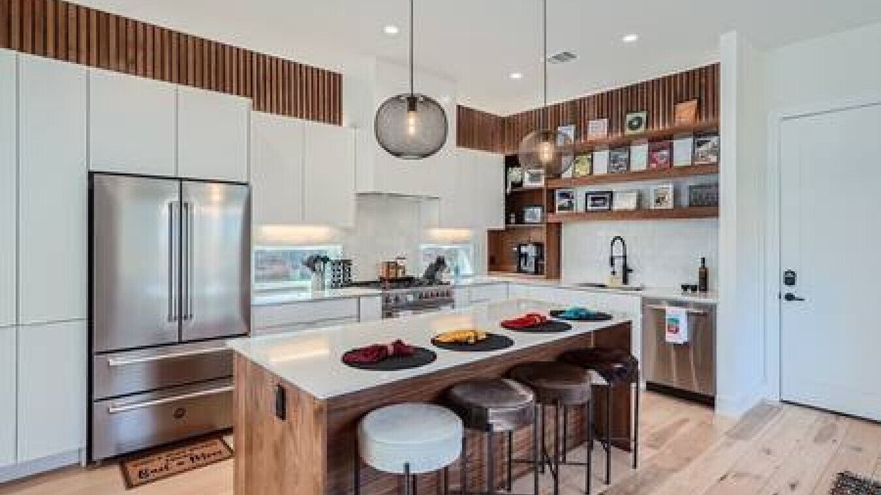 Photo of Kitchen in Chestnut