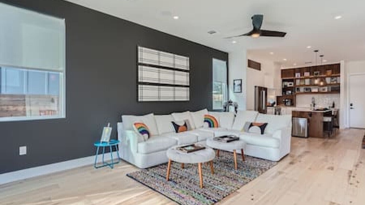 Photo of Livingroom in Chestnut