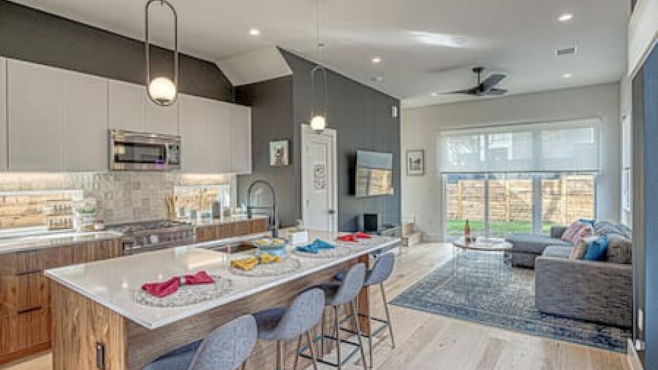 Photo of Kitchen in Chestnut