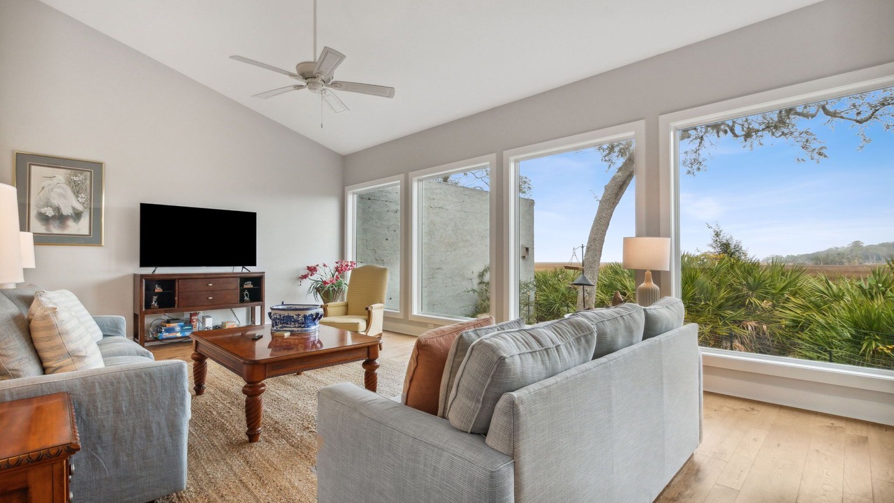 Photo of Livingroom in Fernandina Beach