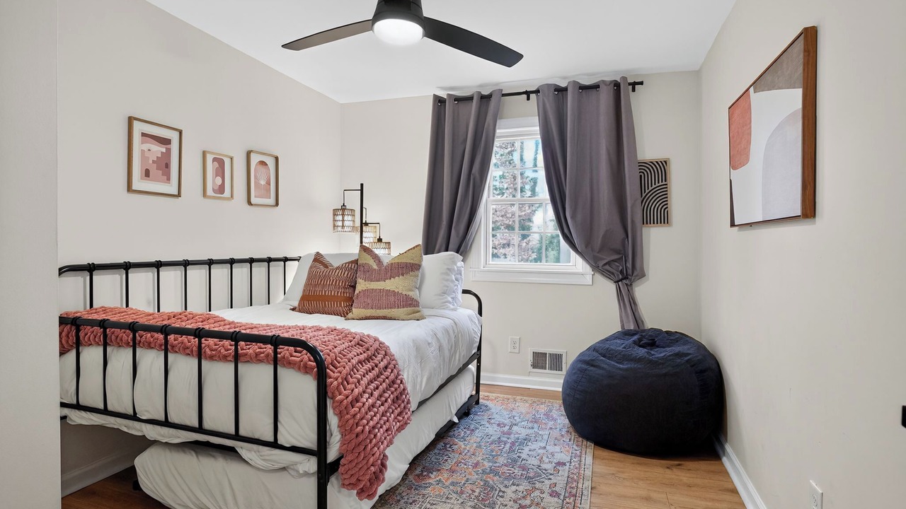 Photo of Bedroom in Snellville