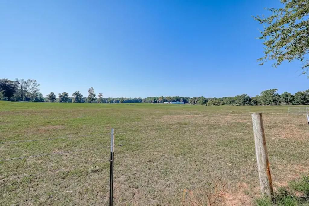 Photo of Outdoor in Montgomery