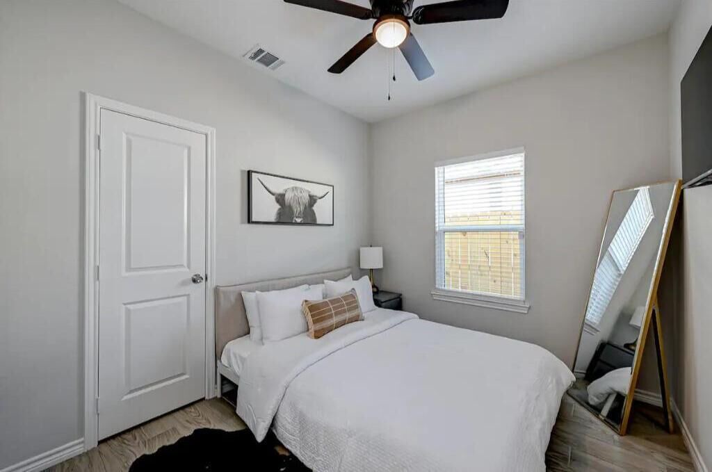 Photo of Bedroom in Montgomery