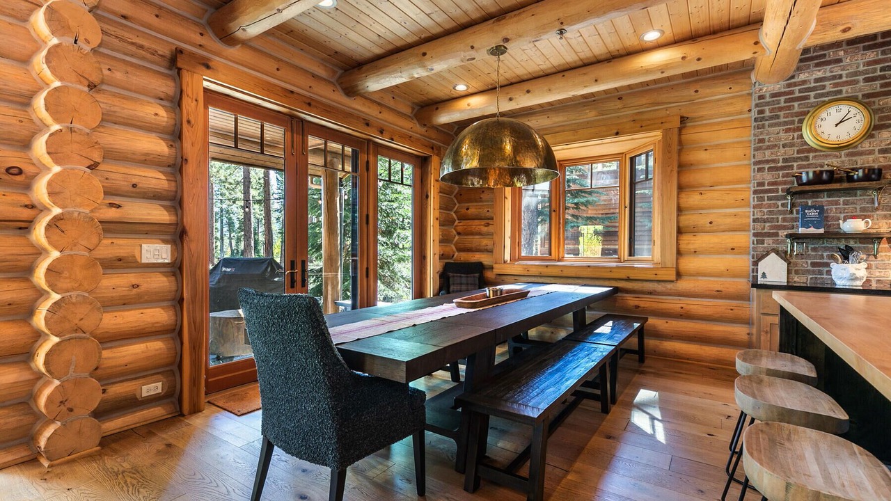Photo of Livingroom in Ponderosa Palisades