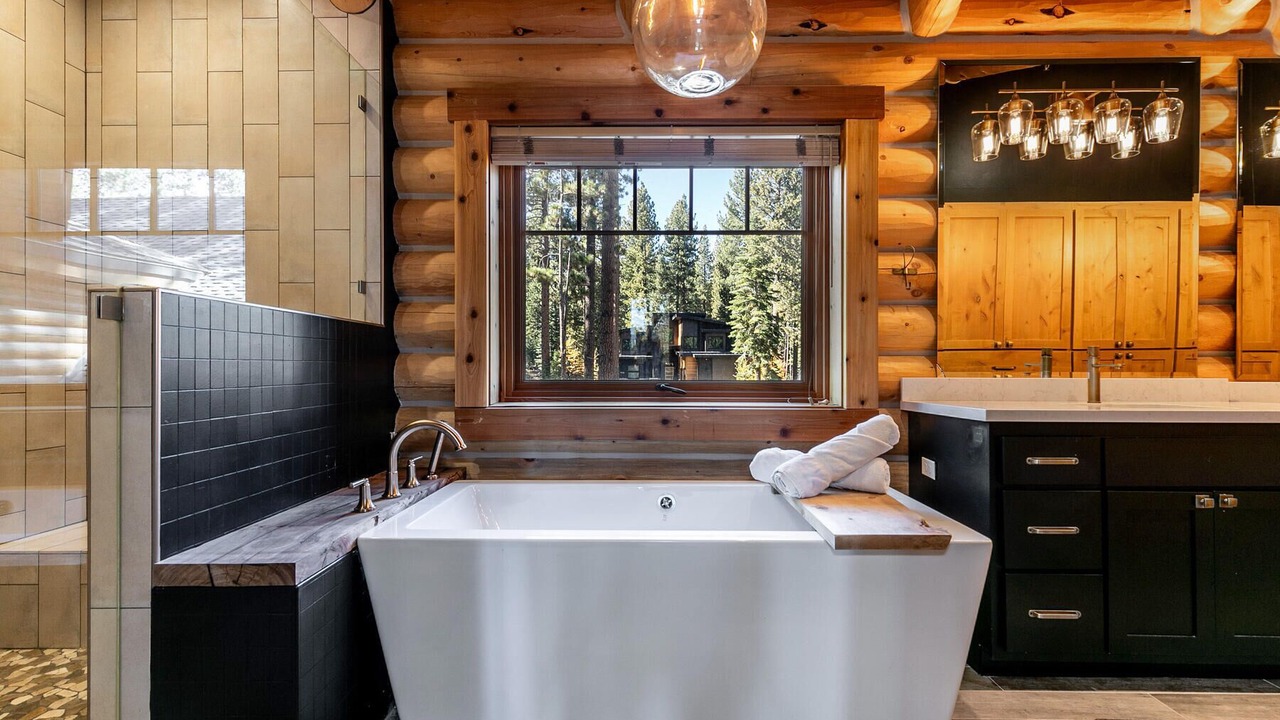 Photo of Bathroom in Ponderosa Palisades