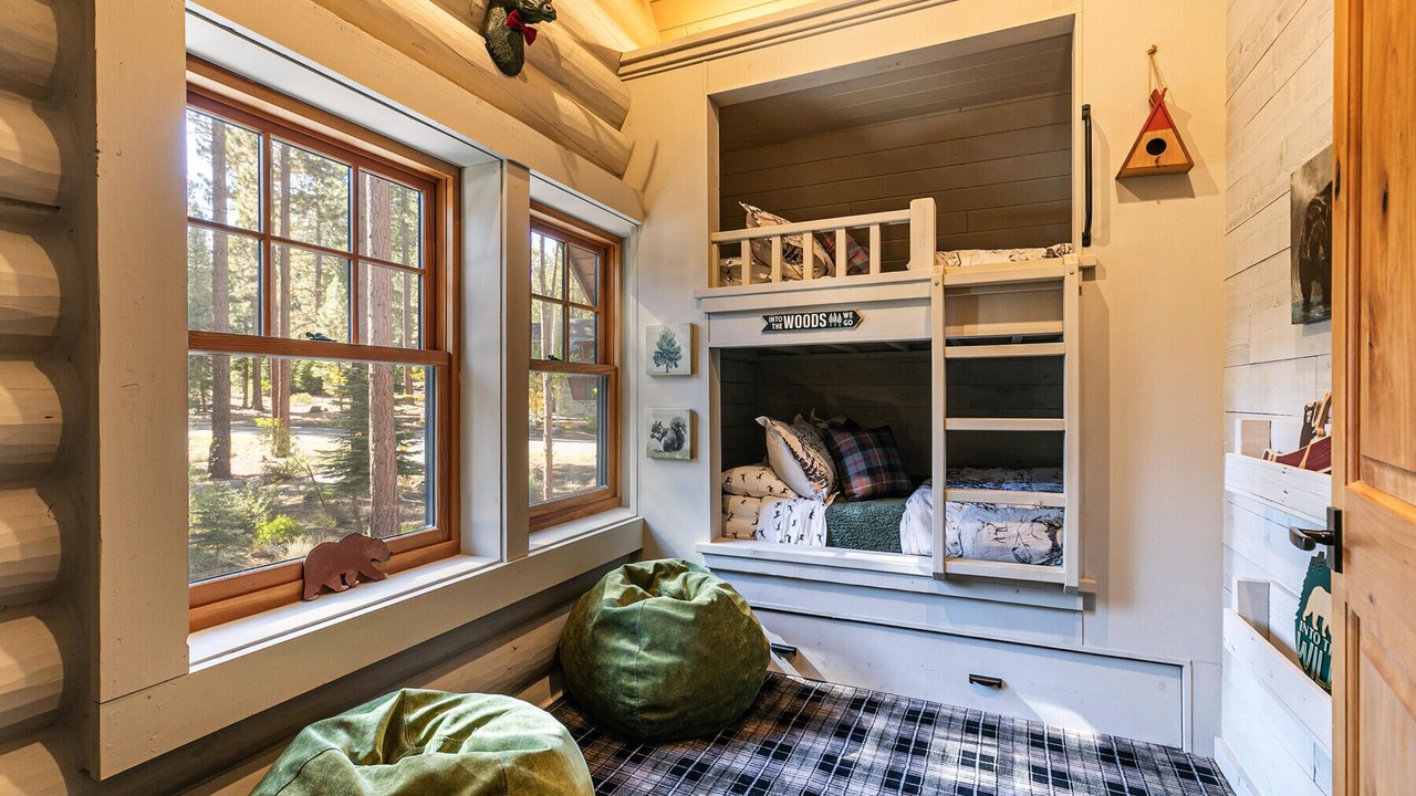 Photo of Bedroom in Ponderosa Palisades