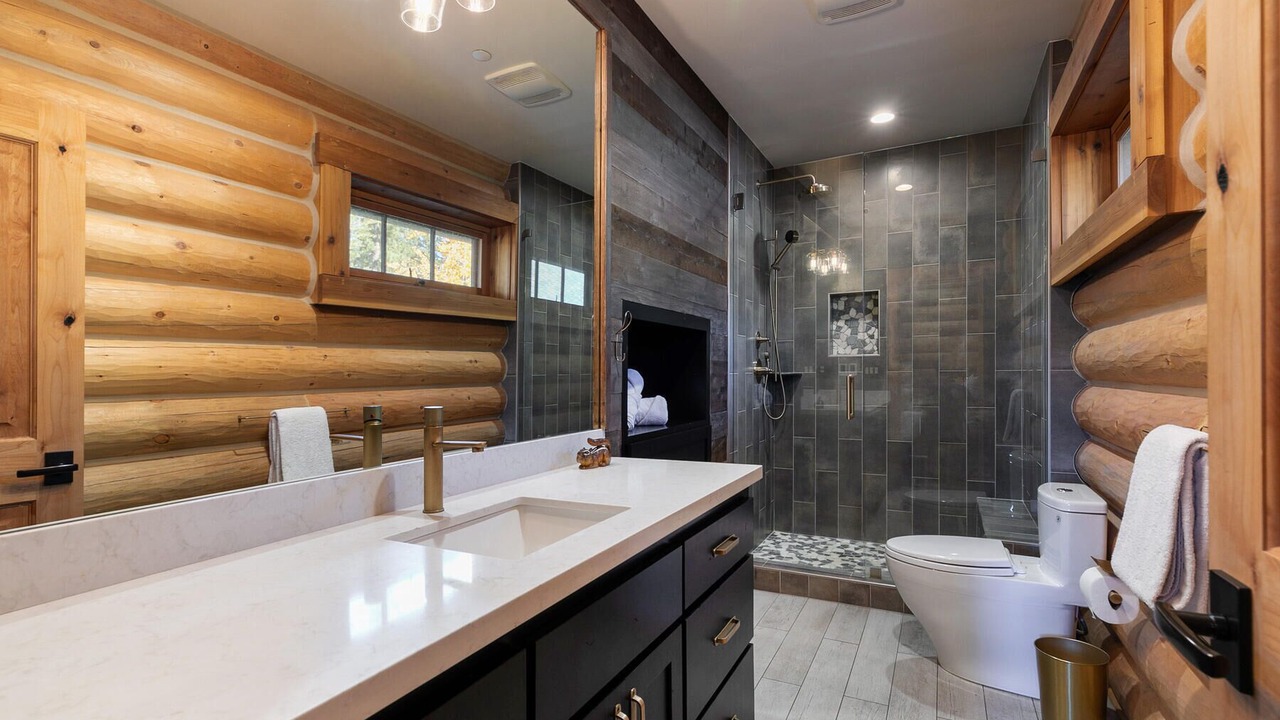 Photo of Bathroom in Ponderosa Palisades