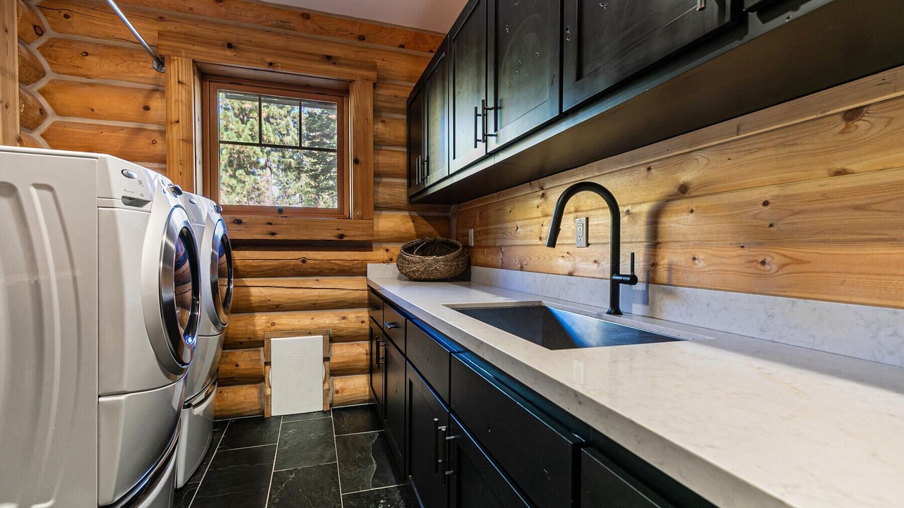 Photo of Bedroom in Ponderosa Palisades