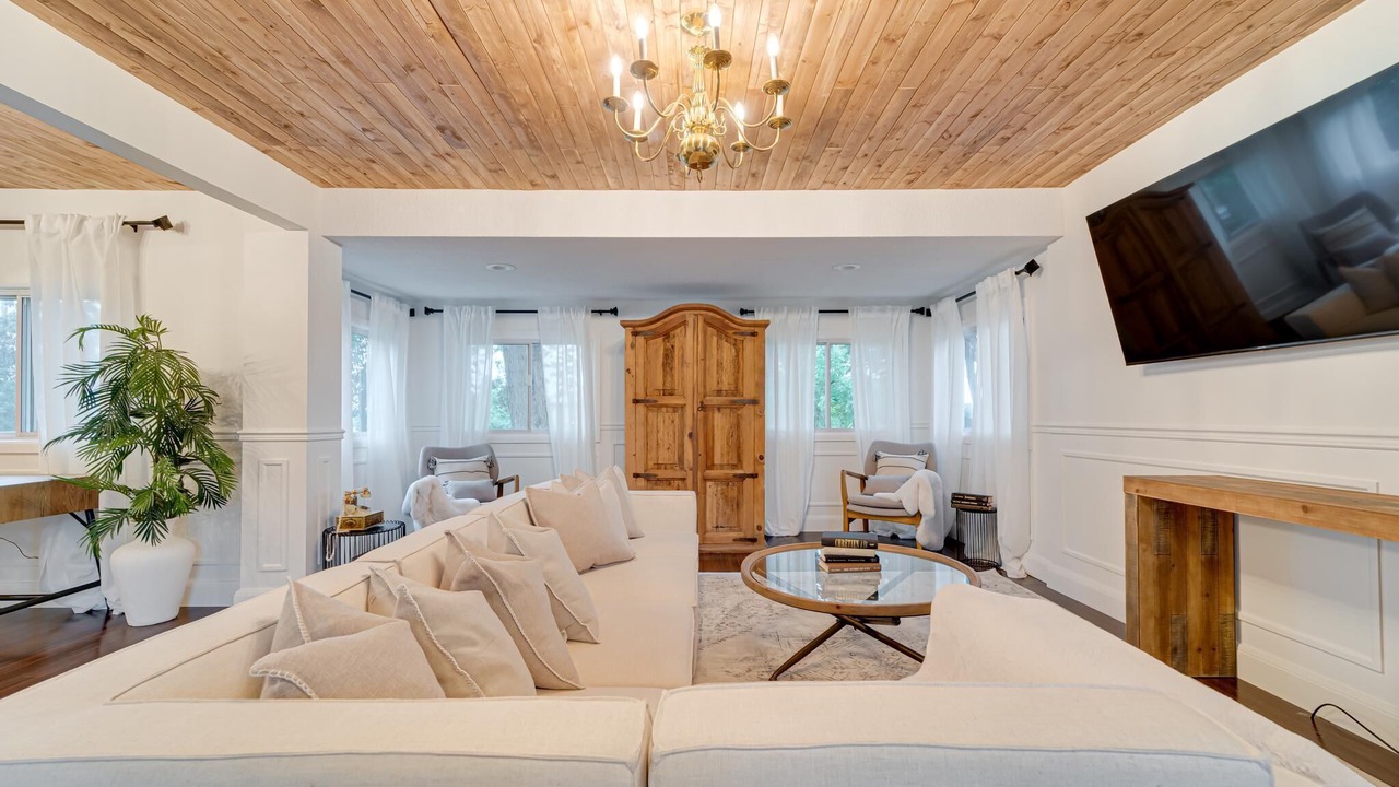Photo of Livingroom in Virgil