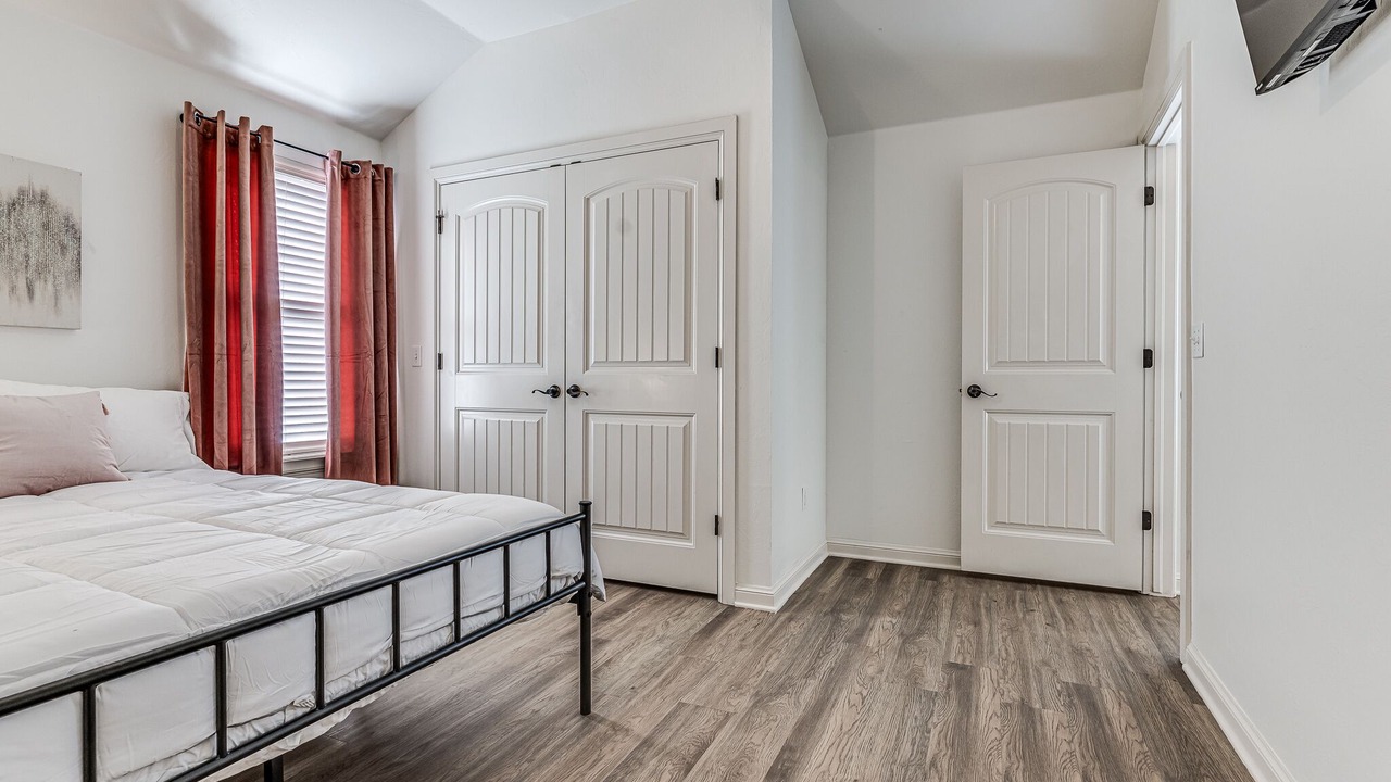 Photo of Bedroom in South Oklahoma City