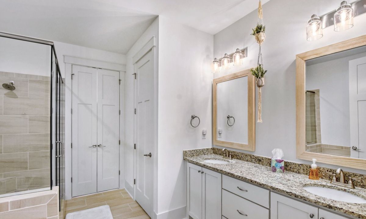 Photo of Bathroom in Jekyll Island
