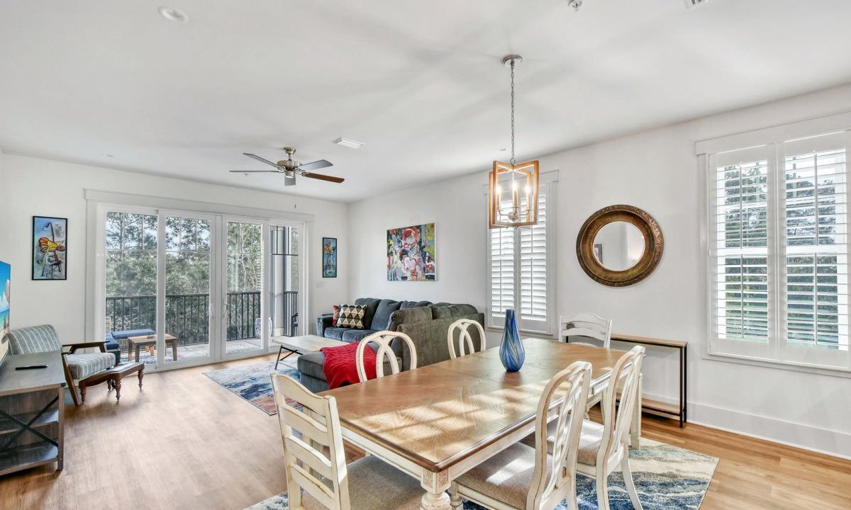 Photo of Livingroom in Jekyll Island