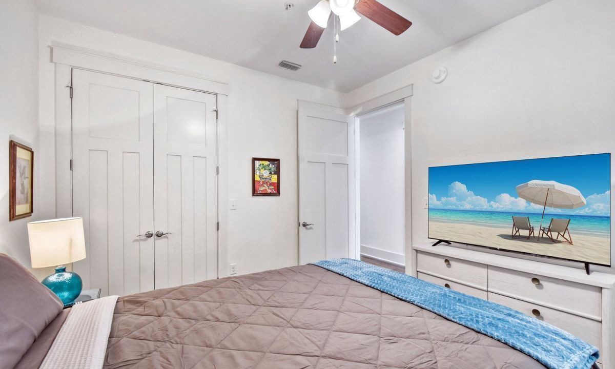 Photo of Bedroom in Jekyll Island