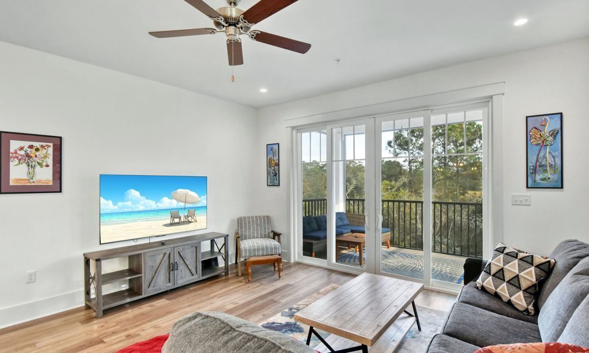 Photo of Livingroom in Jekyll Island