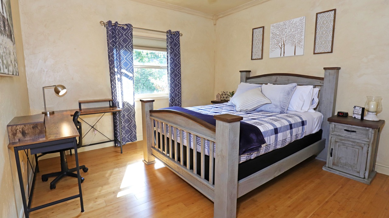 Photo of Bedroom in Eureka Springs