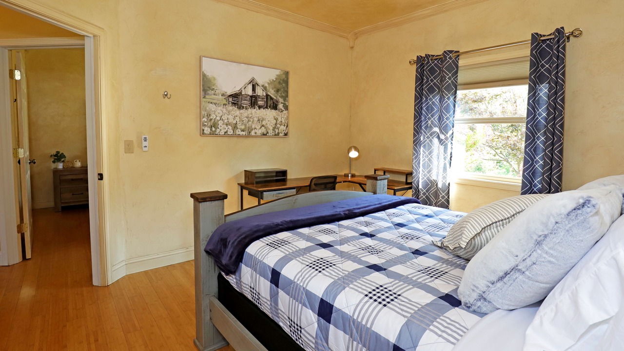Photo of Bedroom in Eureka Springs