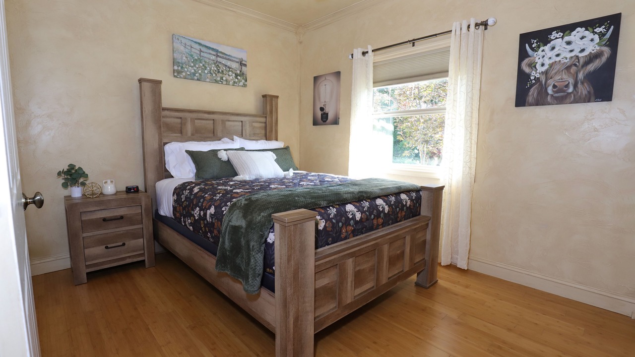 Photo of Bedroom in Eureka Springs